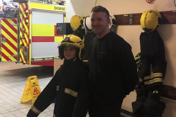 7-year-old boy sends heartbreaking drawing to firefighters who saved his life